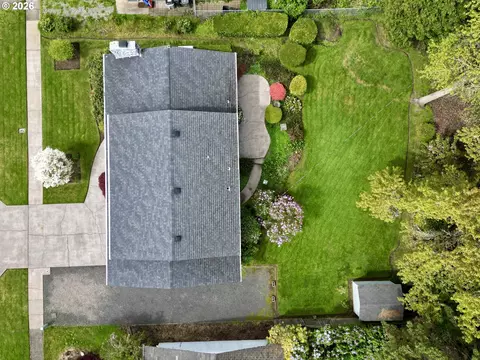 View/Area - 445 Sterling Dr, Eugene, OR 97404 photo 1 of 1
