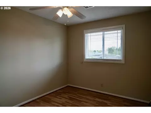 Bedroom - 445 Sterling Dr, Eugene, OR 97404 photo 3 of 7