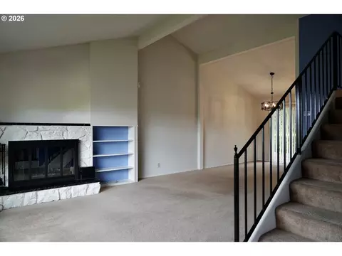 Living - 445 Sterling Dr, Eugene, OR 97404 photo 1 of 3