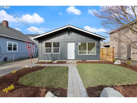 8095 SE Carlton St, Portland, OR 97206