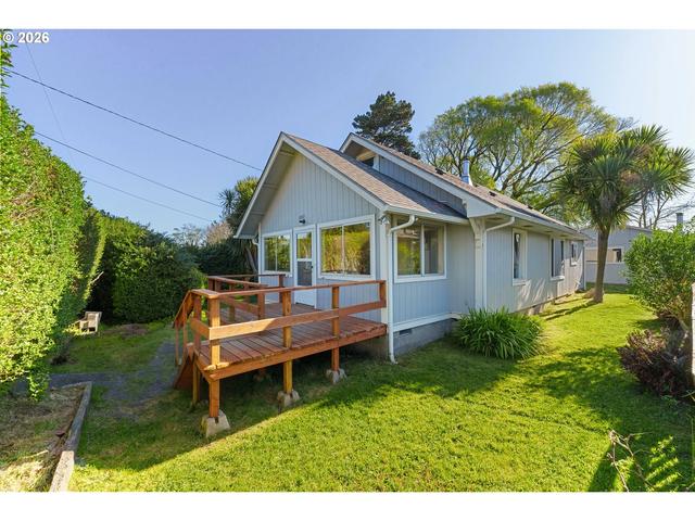 Madrona St, North Bend, OR 97459