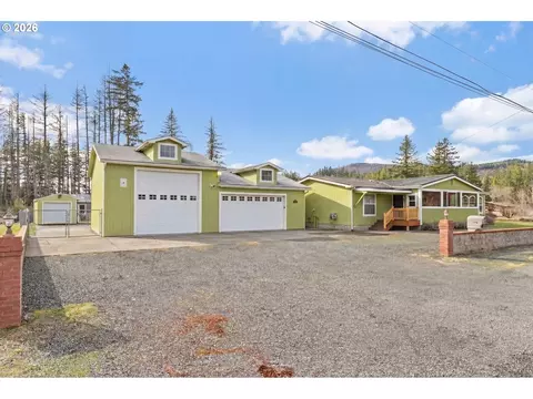 128 Louisa St, Gates, OR 97346