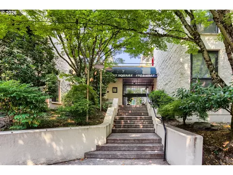 1937 NW Hoyt St #106, Portland, OR 97209