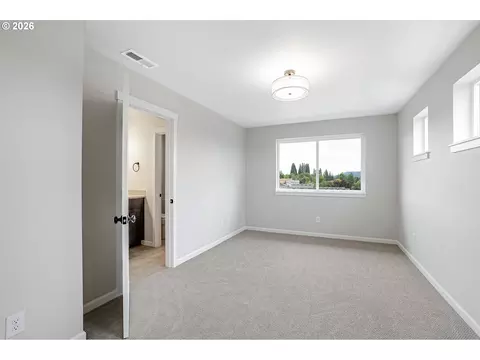 Bedroom - 4636 SE 2nd St, Gresham, OR 97080 photo 1 of 6
