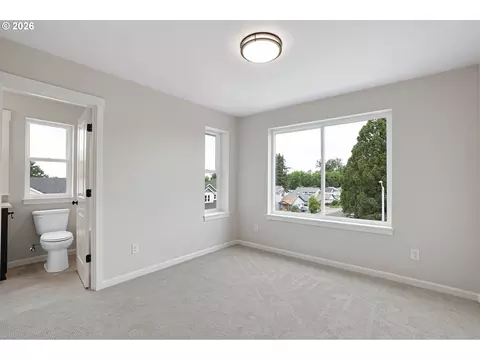 Bedroom - 4636 SE 2nd St, Gresham, OR 97080 photo 6 of 6