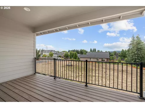 Exterior - 4636 SE 2nd St, Gresham, OR 97080 photo 4 of 6