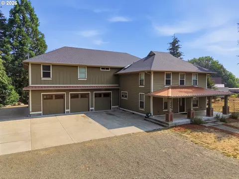 246 S Main St, Falls City, OR 97344