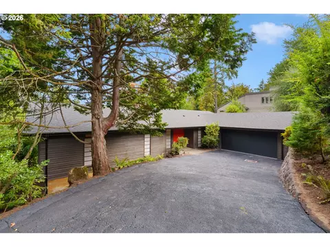 2591 Overlook Dr, Lake Oswego, OR 97034
