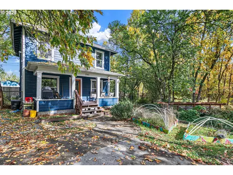 2001 Augusta St, Eugene, OR 97403