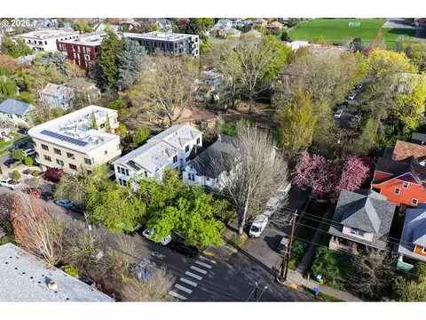2735 SE Clinton St, Portland, OR 97202