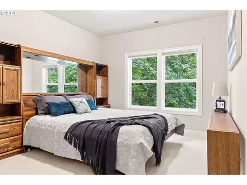 Bedroom - 65 SE Avondale Ct, Gresham, OR 97080 photo 2 of 6