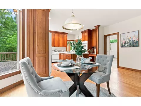 Dining - 65 SE Avondale Ct, Gresham, OR 97080 photo 3 of 3