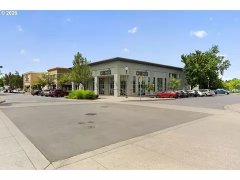Exterior - 1207 SE 217th Ave, Gresham, OR 97030 photo 9 of 11