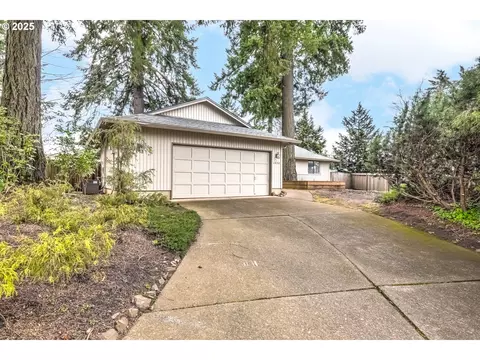 1870 NE Lincoln St, Hillsboro, OR 97124