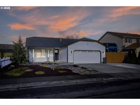 15516 NE 83rd St, Vancouver, WA 98682