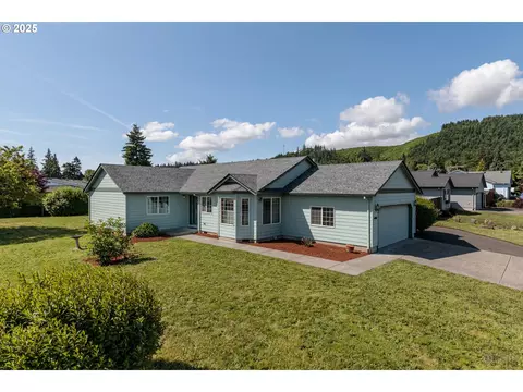 305 Pacific St, Columbia City, OR 97018