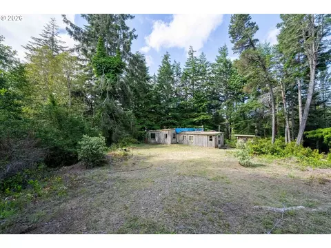69175 Sharp Rd, North Bend, OR 97459 photo 12