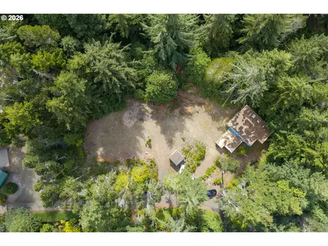 69175 Sharp Rd, North Bend, OR 97459 photo 23