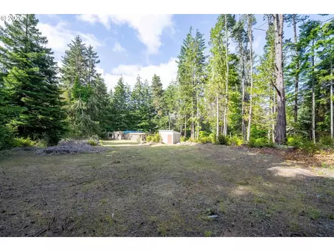 69175 Sharp Rd, North Bend, OR 97459 photo 2