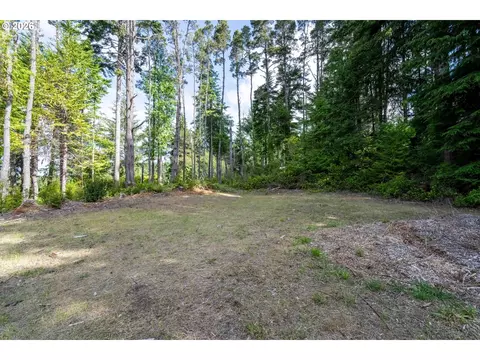 69175 Sharp Rd, North Bend, OR 97459 photo 10