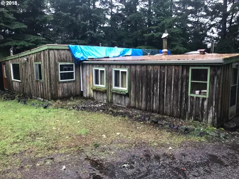 69175 Sharp Rd, North Bend, OR 97459 photo 19