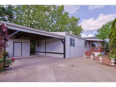 8300 NE Quatama St #139, Hillsboro, OR 97124