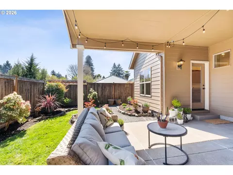 Exterior - 346 River Loop 1, Eugene, OR 97404 photo 3 of 3