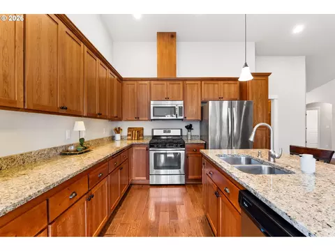 Kitchen - 346 River Loop 1, Eugene, OR 97404 photo 1 of 3