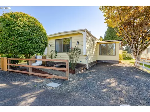 500 Loucks Way #12, Brownsville, OR 97327