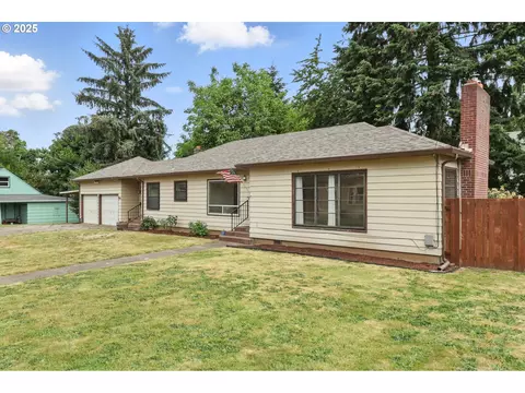 609 W Lincoln St, Woodburn, OR 97071