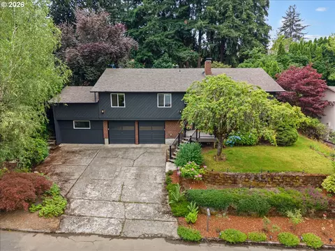 1305 NW Chikeric St, Vancouver, WA 98665