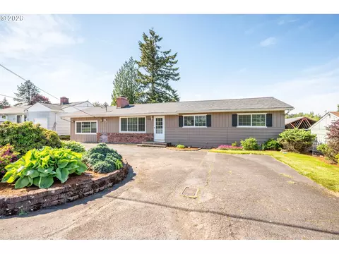 933 S Nevada Dr, Longview, WA 98632