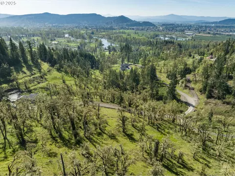 oakshire dr, Springfield, OR 97478 photo 2