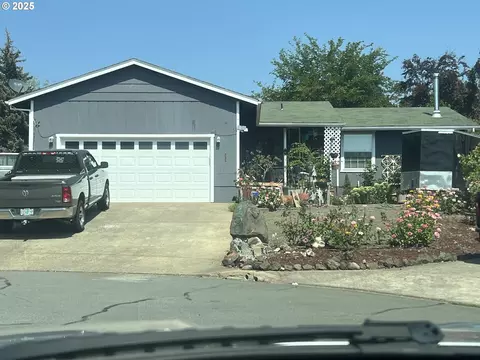150 Maywood Ct, Roseburg, OR 97471