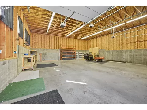Exterior - 499 NE Williams Rd, Gresham, OR 97030 photo 13 of 13