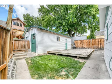 Exterior - 501 NW 7th St, Pendleton, OR 97801 photo 5 of 9