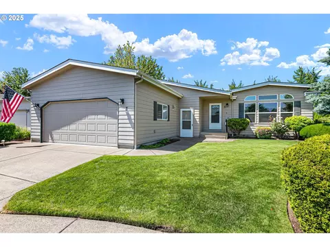 3220 Crescent Ave #3, Eugene, OR 97408