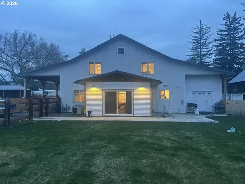 1270 N 1st St, Union, OR 97883