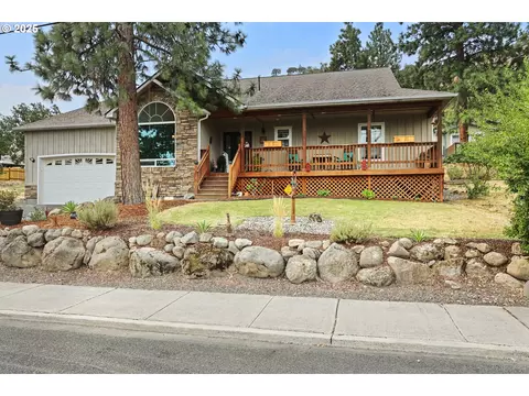 2512 W 13th St, The Dalles, OR 97058