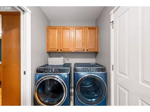 Other - 215 E Hereford St, Gladstone, OR 97027 photo 4 of 8