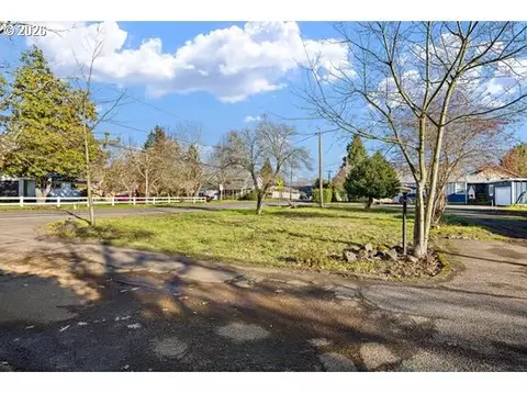 450- 1, Eugene, OR 97404 photo 2