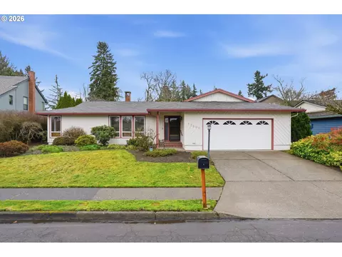 17300 Timothy Way, Gladstone, OR 97027