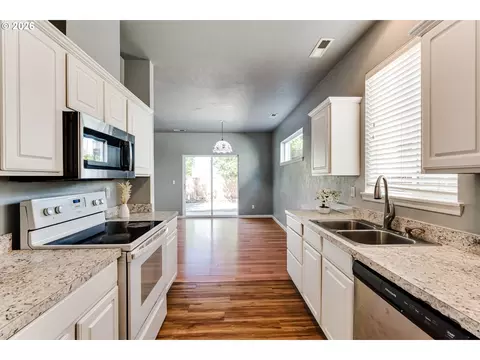 Kitchen - 3641 Kendra St, Eugene, OR 97404 photo 3 of 4