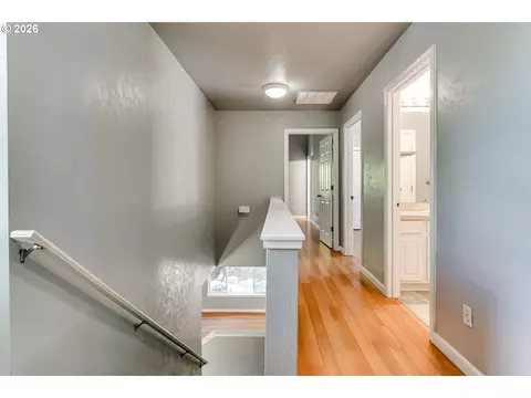 Entry Way - 3641 Kendra St, Eugene, OR 97404 photo 4 of 6