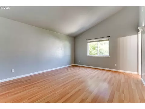 Living - 3641 Kendra St, Eugene, OR 97404 photo 8 of 8