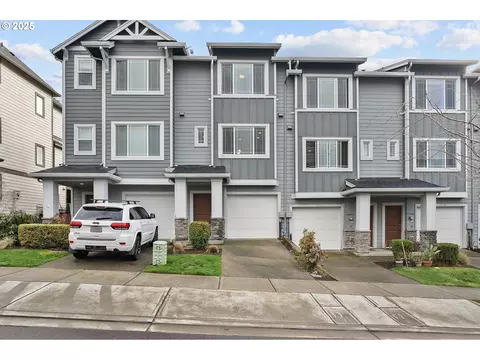 13262 SW Aubergine Ter, Sherwood, OR 97140