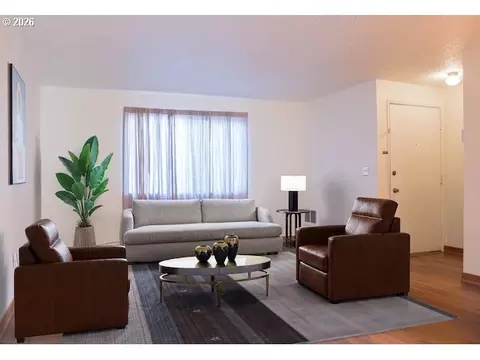 Living - 159 SW Florence Ave #L64, Gresham, OR 97080 photo 2 of 4