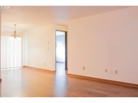 Living - 159 SW Florence Ave #L64, Gresham, OR 97080 photo 3 of 4