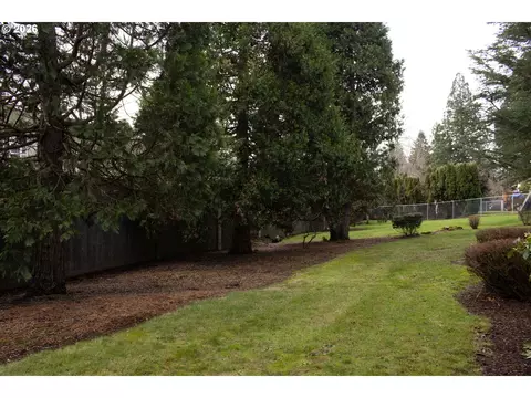 Exterior - 159 SW Florence Ave #L64, Gresham, OR 97080 photo 6 of 6