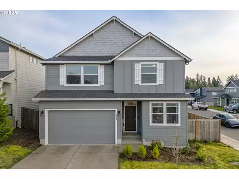 812 NE Wildwood Dr, Estacada, OR 97023